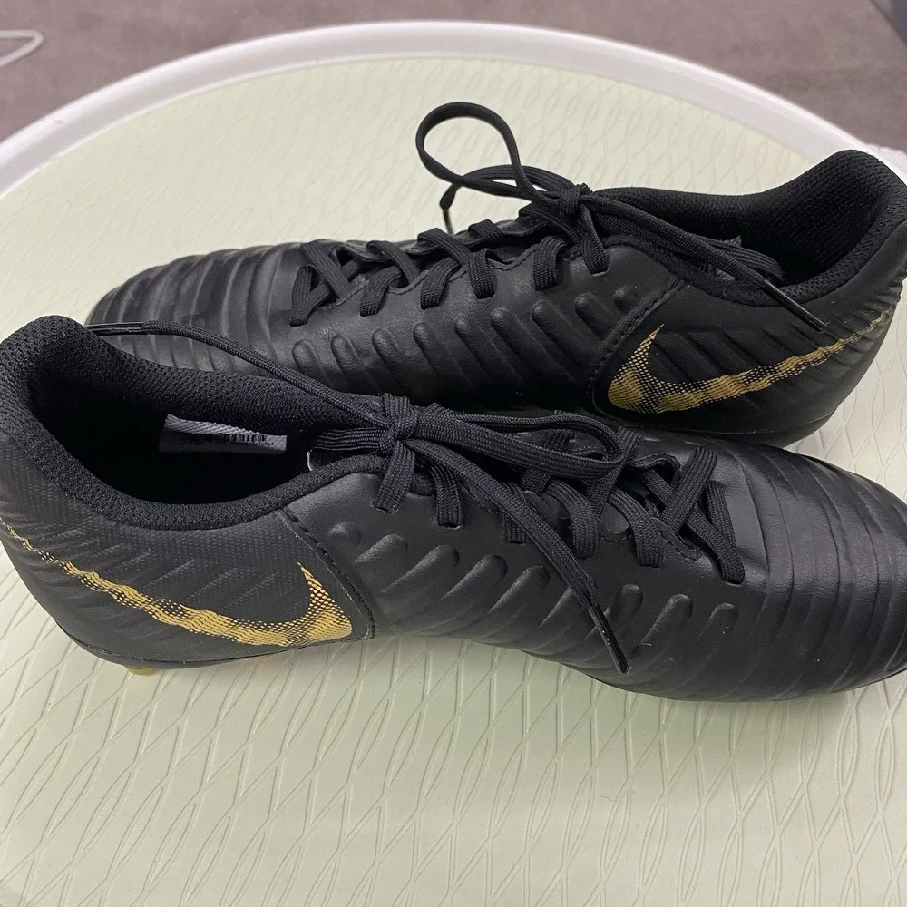 Nike Men's‎ Boys Tiempo Legend 7 Club FG Soccer Cleats AO2597-077 Black/Gold